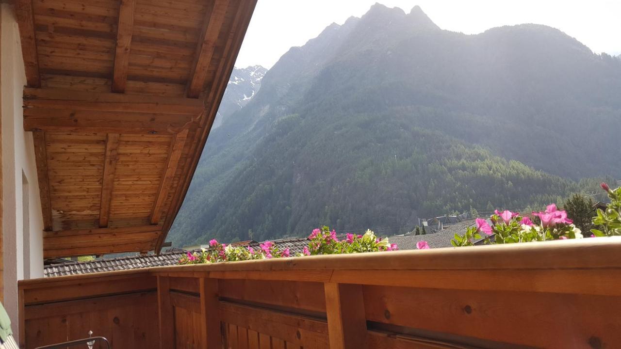 Ondres'N Hof Hotel Längenfeld Екстериор снимка
